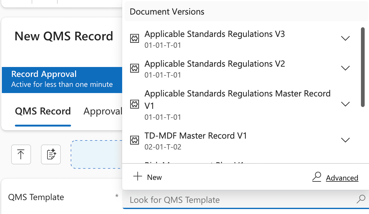Le champ de recherche QMS Template ouvert, affichant les versions de documents